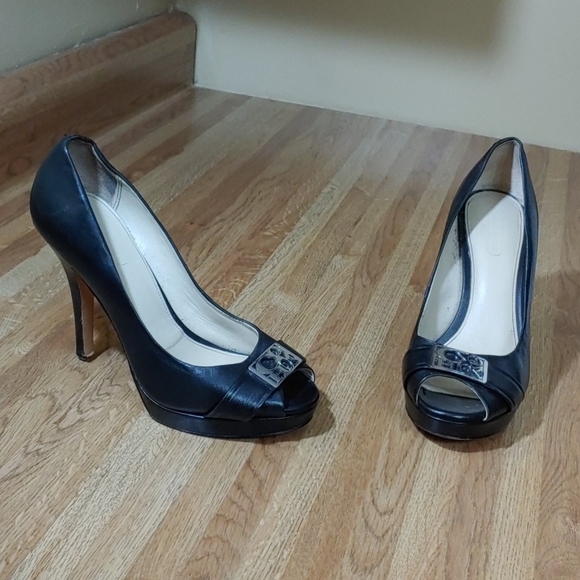 Coach Aliya Logo Peek Open Toe Heels 6B - Picture 1 of 16
